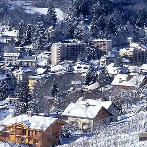 Le Royal Brides-les-bains Apartment