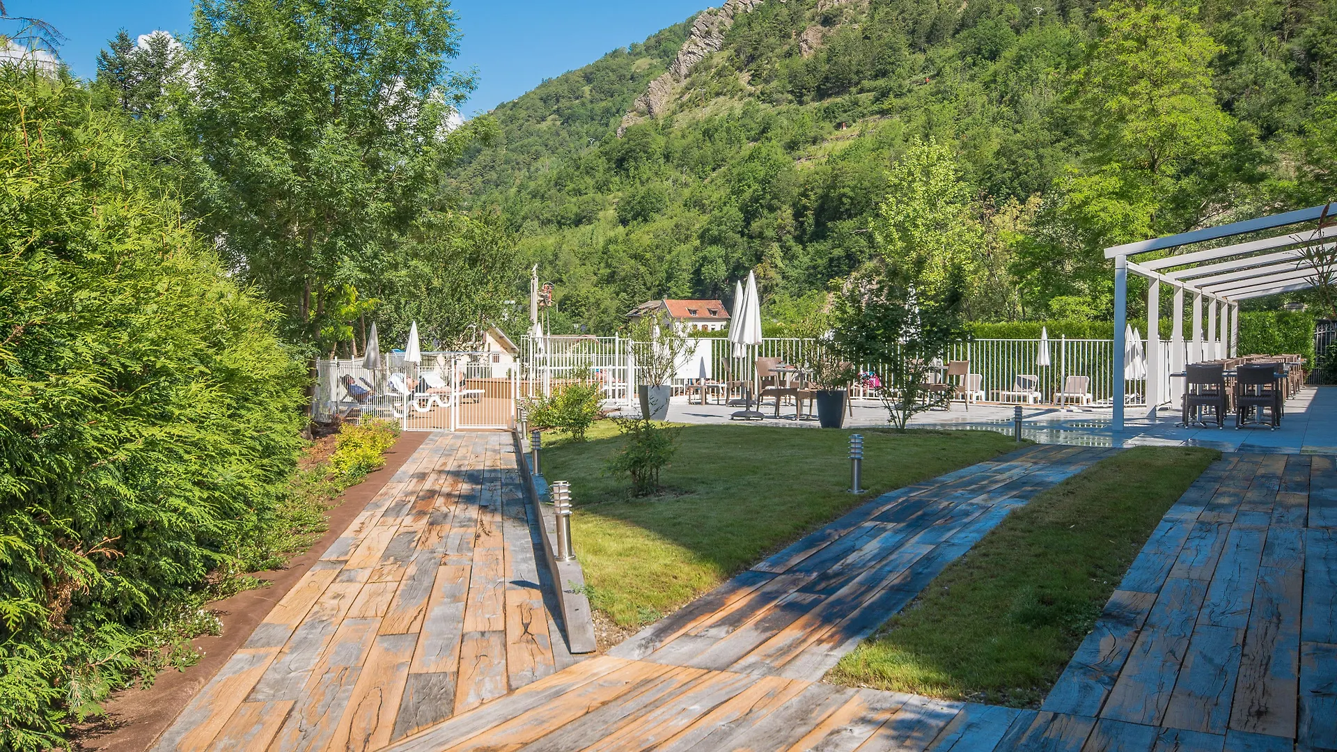 Savoy Hotel Brides-les-Bains 3*,  France